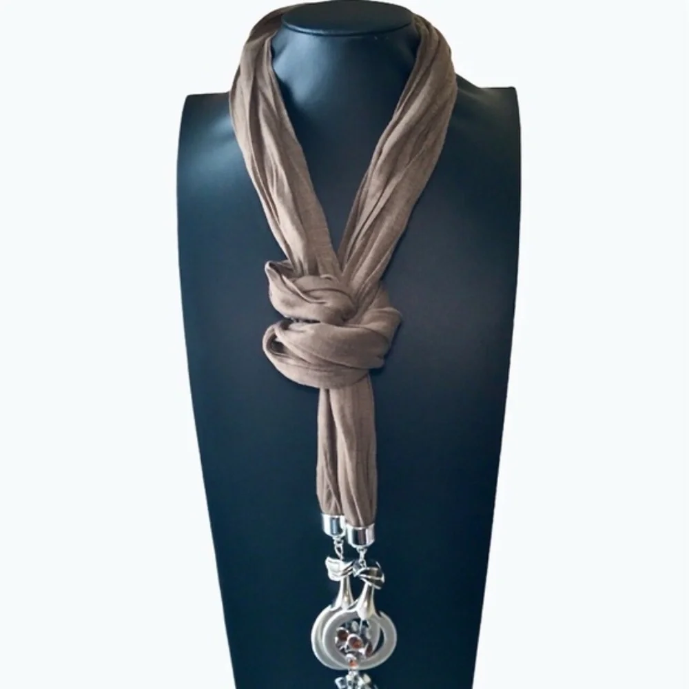 Womens Scarf Necklace Continuous Loop Necklace Pendant Jewelry 58 Inches‎